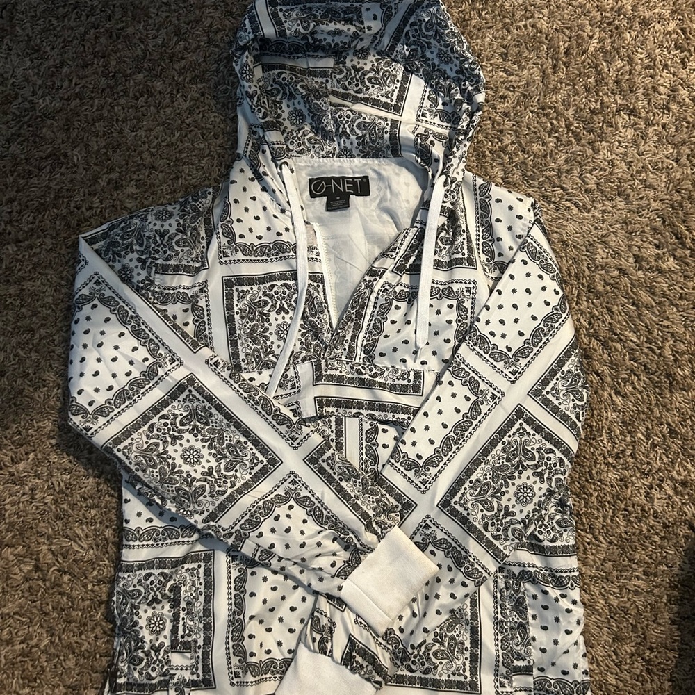 Bandana Covered Windbreaker (Black/White) G-net Made